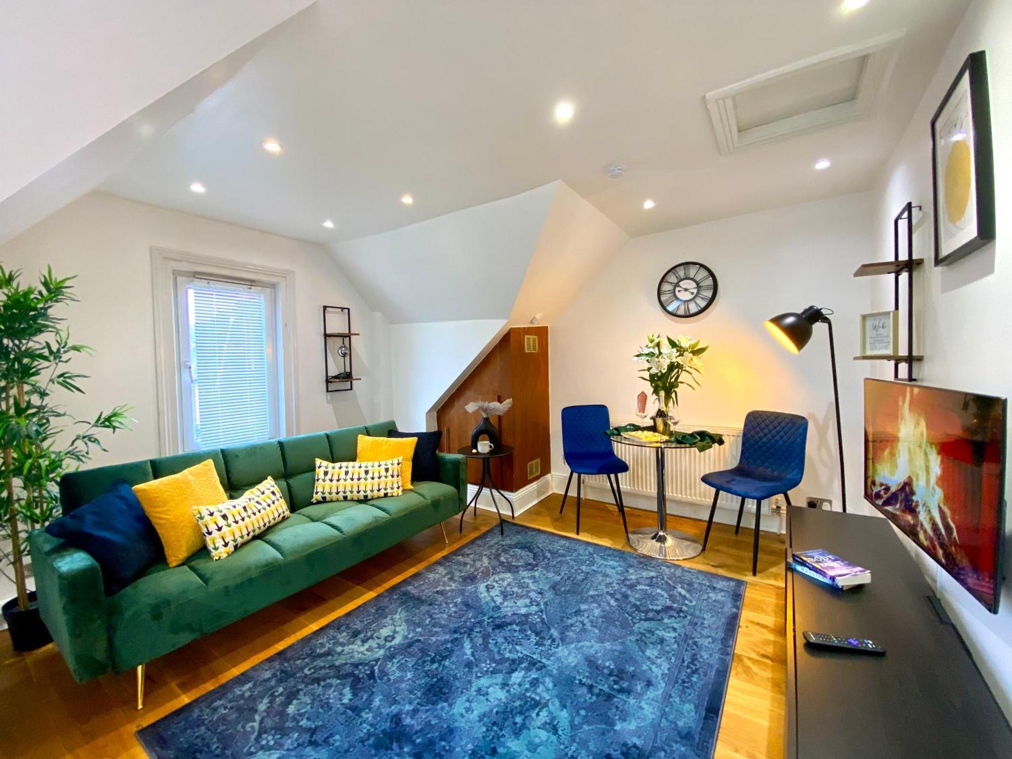 Pinnacle Apartment