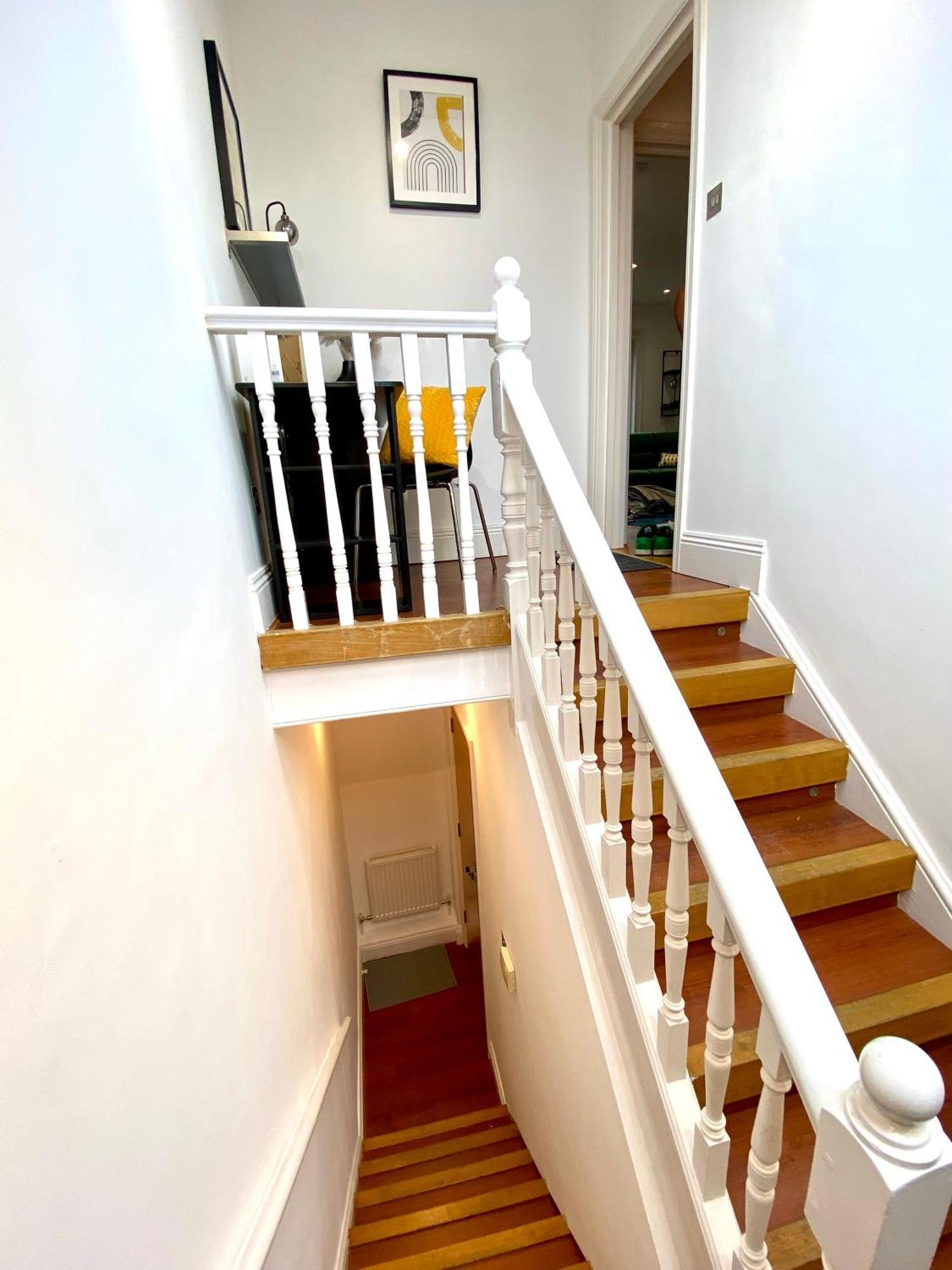 Apartment Pinnacle